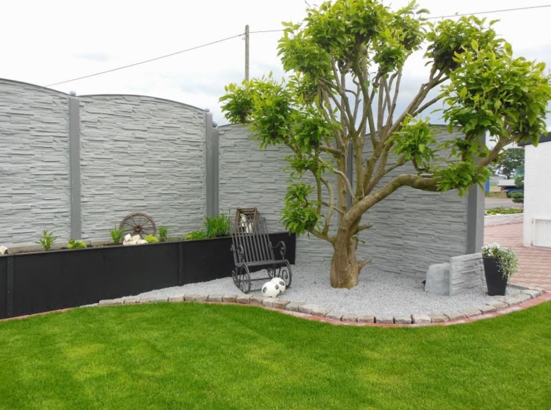 Clôture béton 3D grise courbée jardin paysager